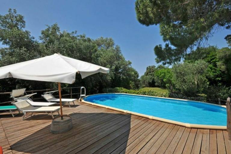 Villa with patio, yard & private pool — photo 4
