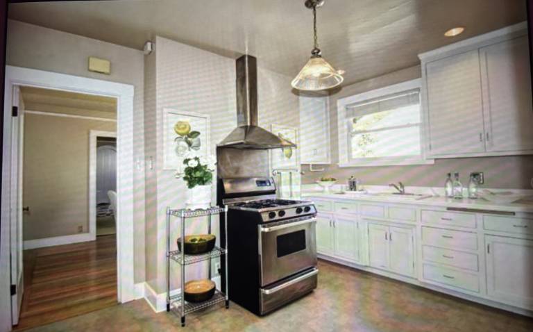 Vacation home with garden & patio — photo 2