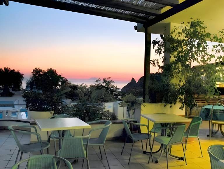 Pleasant serviced apartment with garden, pool & terrace | Beach nearby | Pets are welcome — photo 4