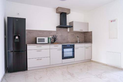 Apartment with terrace — photo 5