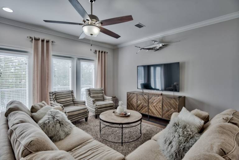 Vacation home with terrace, garden & heated pool | Sea view — photo 4