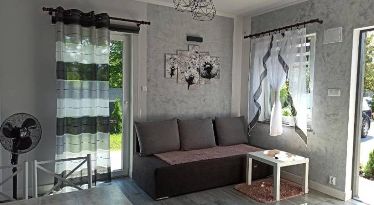 Vacation home with terrace, barbecue & garden — photo 2