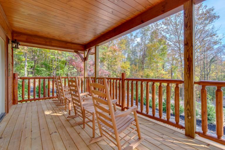 516SMOKYMTNSPLASHDTNCB - Smoky Mountain Splash — photo 2