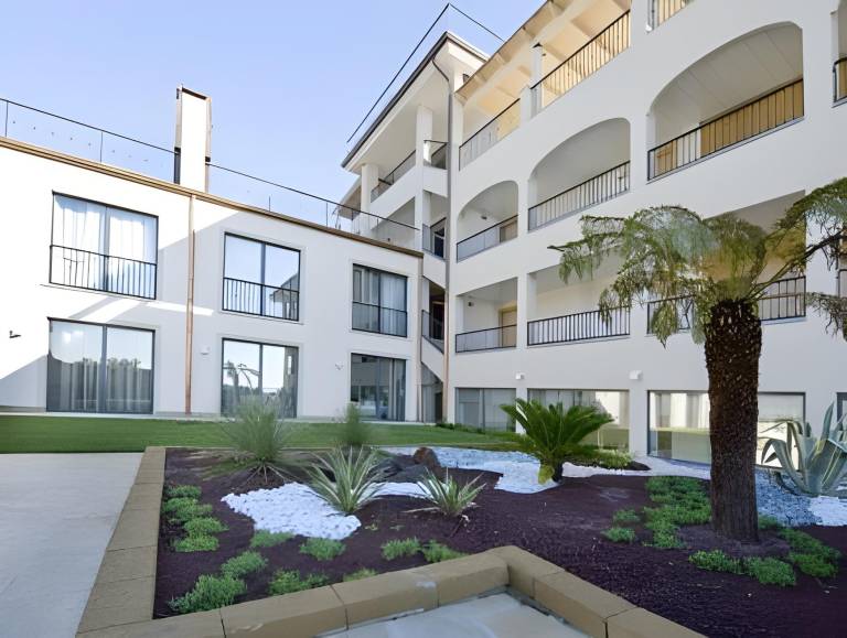 Villa Luisa Resort & Luxury Apartments in San Felice del Benaco
