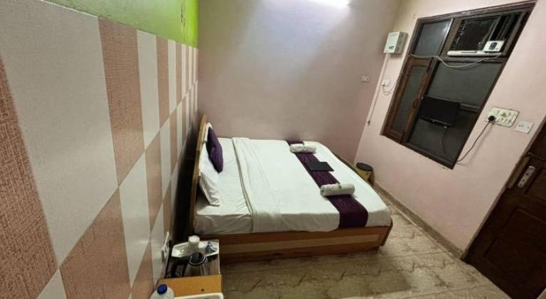 Hotel Mother land near ganga ghat — photo 5