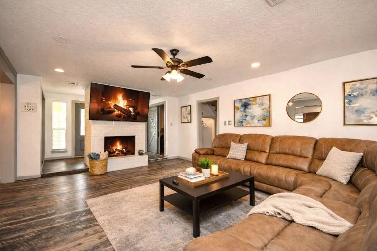 Apartment Bear Creek Village