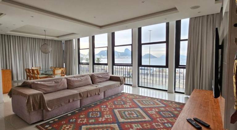 Rental apartment with jacuzzi | Close to Fort Copacabana in Leme