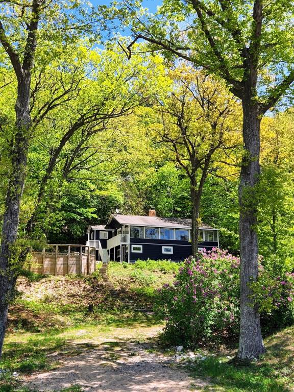 Cottage Silver Lake