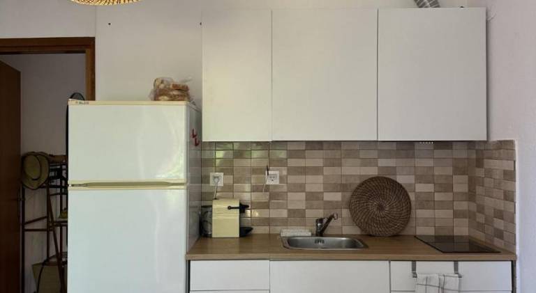 Holiday apartment with yard, grill & terrace — photo 3
