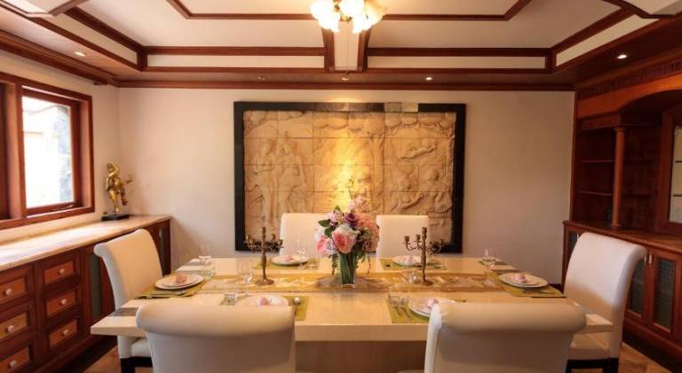 Spacious villa with pool | Pets are welcome — photo 4