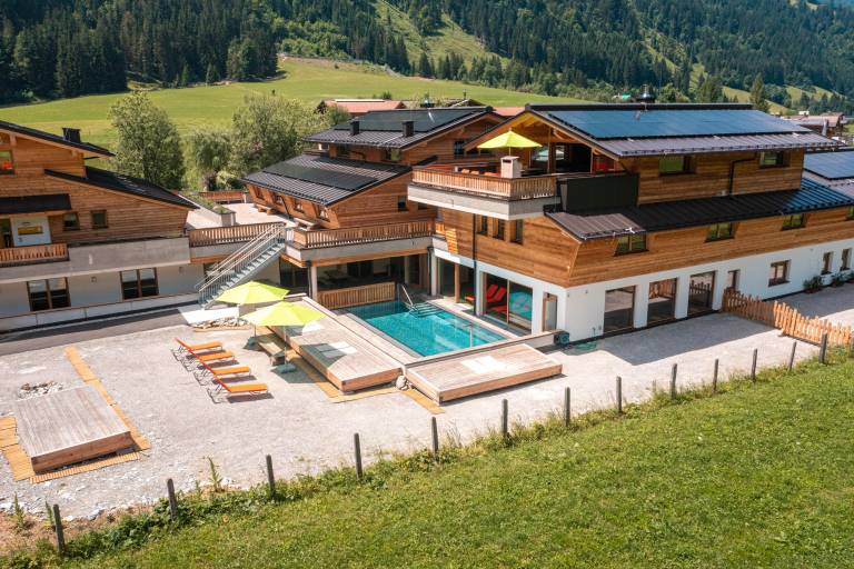 House with patio, pool & sauna — photo 3