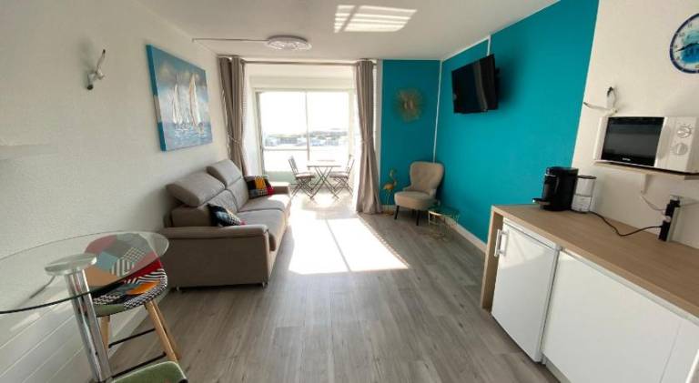 Apartment with 1 room for 4 persons — photo 2