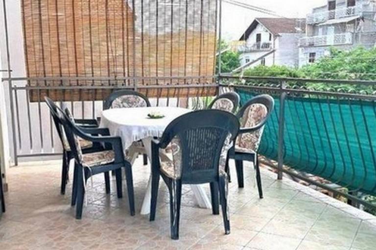 Three bedroom apartment with terrace Zaton, Krka (A-24050-a) in Vodice