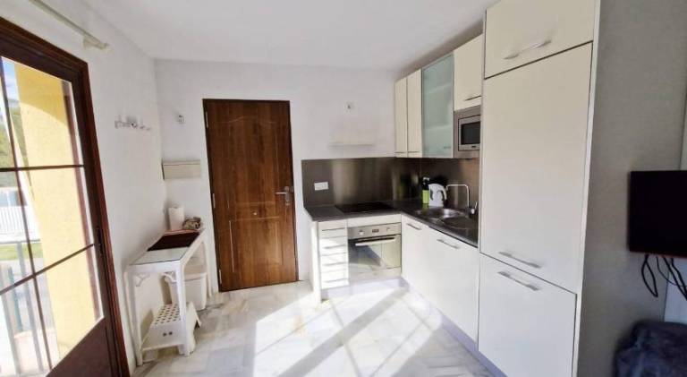 Fully equipped holiday apartment with pool | Close to the beach | Pets allowed — photo 5
