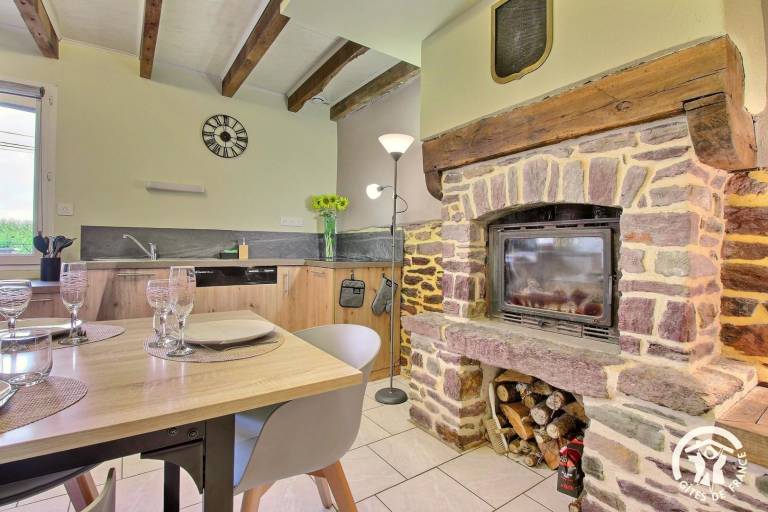 Gite with BBQ, garden & terrace — photo 5