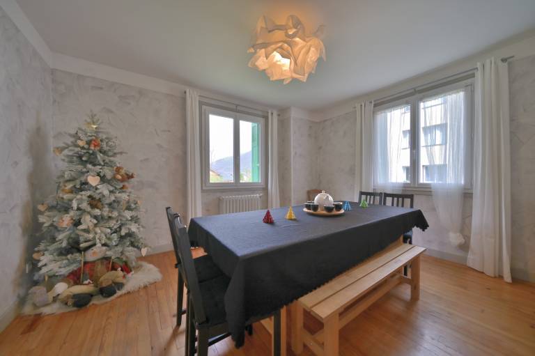 Child-friendly beautiful house with fast internet, barbeque & yard | Garden view | Dogs allowed — photo 3