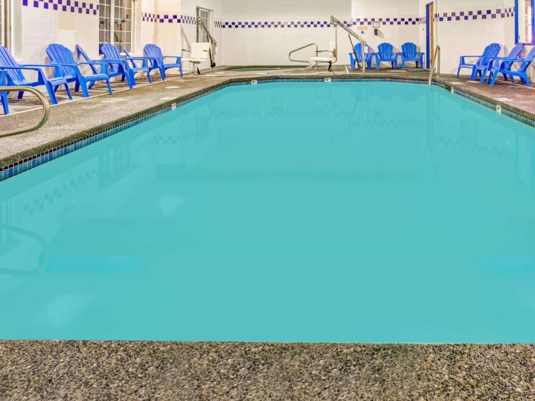 Days Inn & Suites by Wyndham Gresham — photo 5