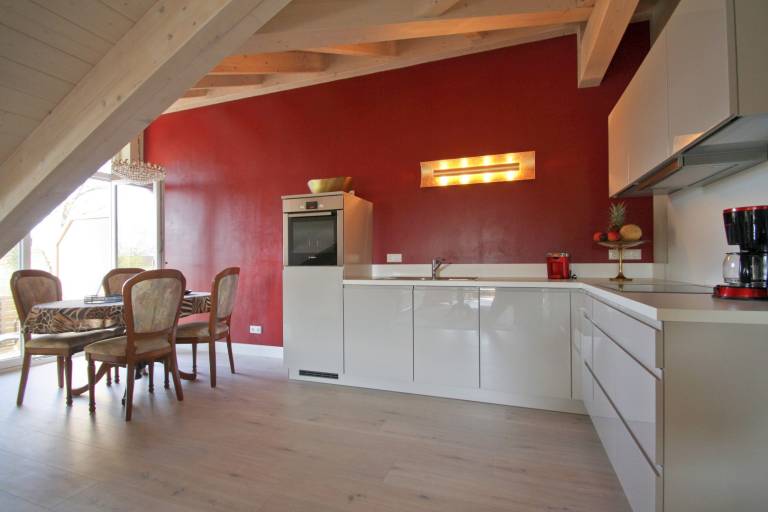 Ferienwohnung mit Bergblick und zwei Balkonen