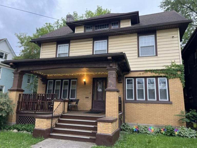 House Niagara Falls