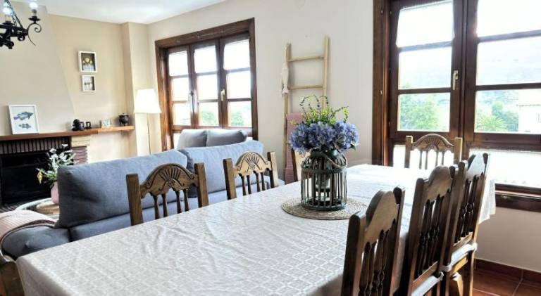 Fully equipped vacation home with barbeque, yard & terrace | Pet-friendly — photo 5