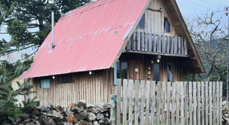 Lodge with garden & BBQ in Urubici