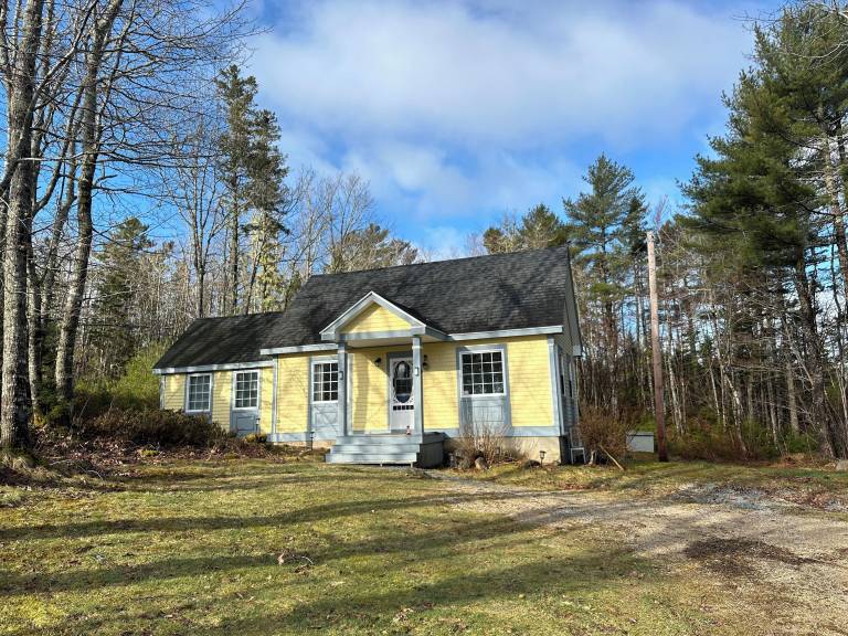 Cottage  Hubbards