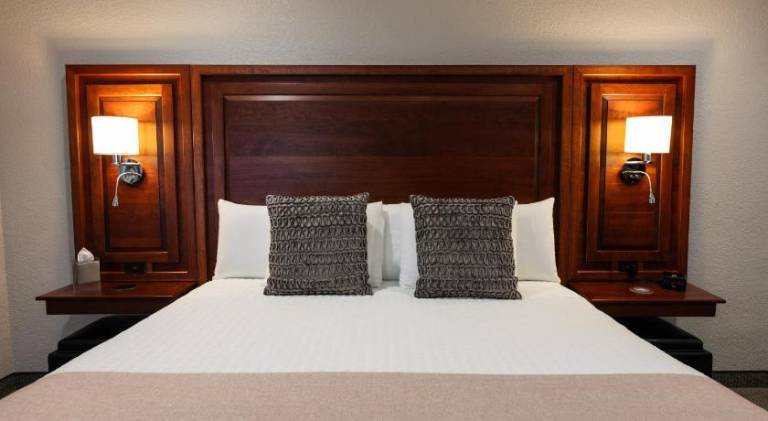 Hillsdale College Dow Hotel and Conference Center