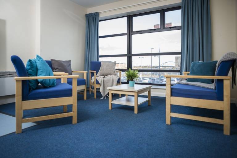 Apartment Newport