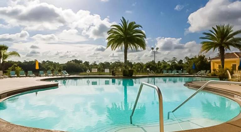 Fully equipped house with heated pool | Pet-friendly — photo 2