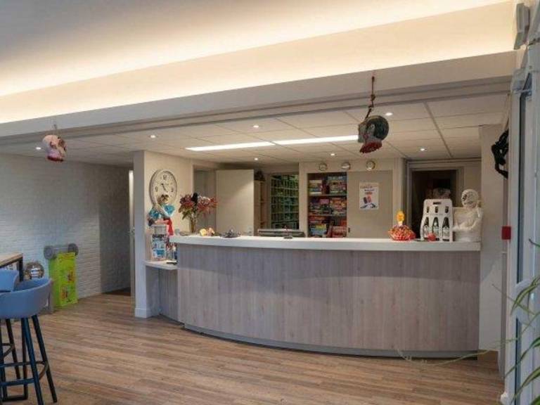 Children-friendly vacation home with heated pool & terrace | Pets allowed — photo 3