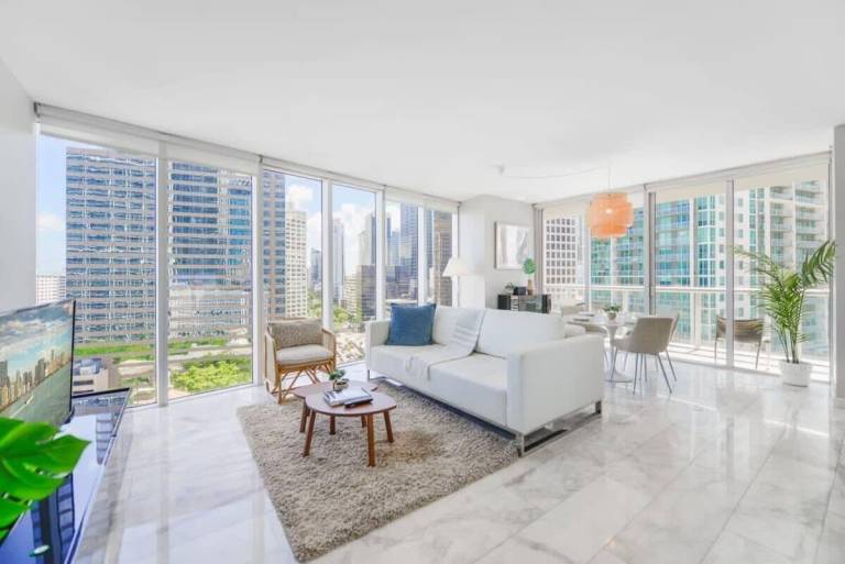 Condo Coconut Grove