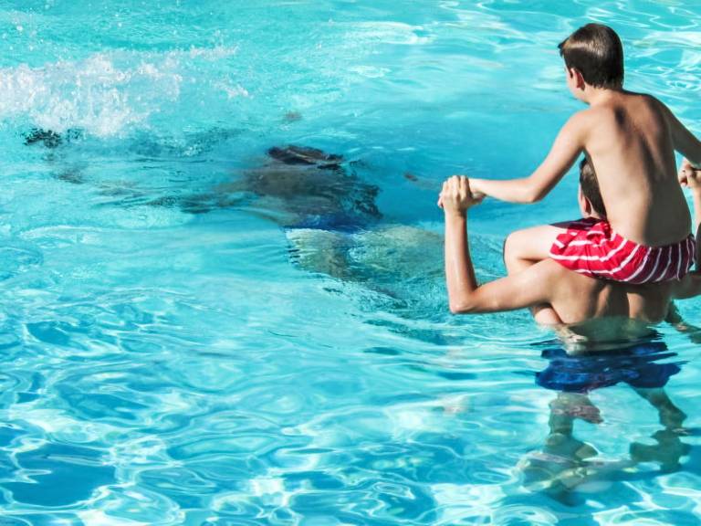 Grand Balcon, Piscine et proche du Port — photo 4