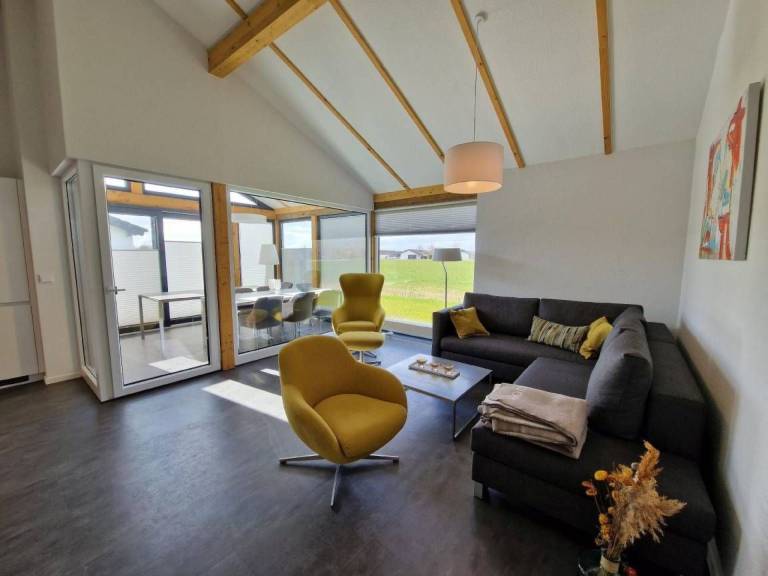 Vacation home with patio, grill & yard — photo 3