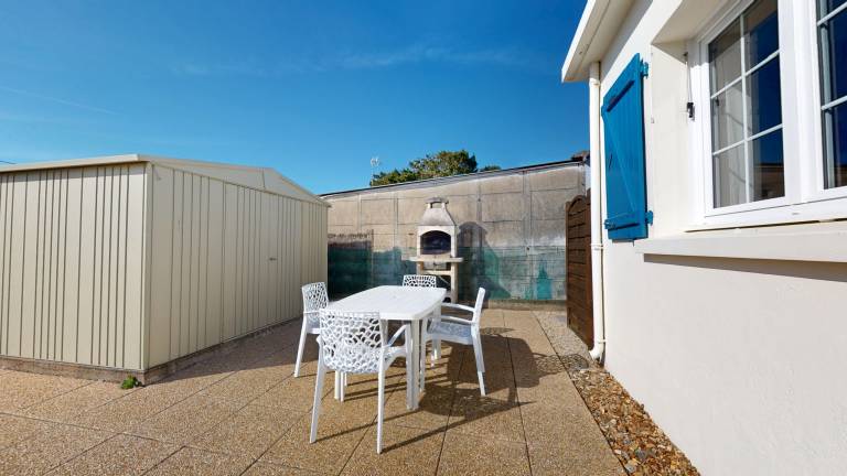 Vacation home with barbeque & garden — photo 3