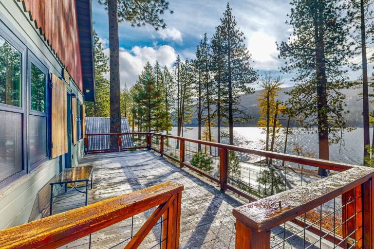 Cabin Donner Lake