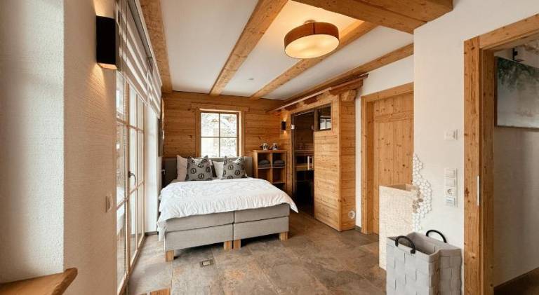 Charming vacation home with terrace, pool & BBQ | Close to the ski | Dogs allowed — photo 2