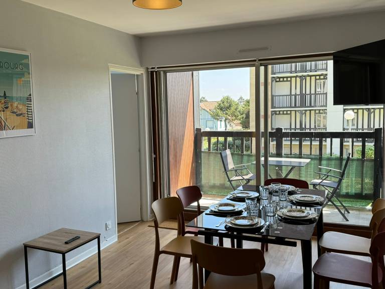 Holiday apartment with 2 rooms for 6 persons — photo 2