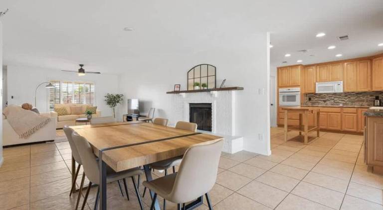 Charming vacation home with pool | Pets are welcome — photo 4