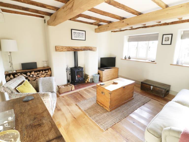 Fully equipped wonderful cottage with yard | Pet-friendly — photo 3