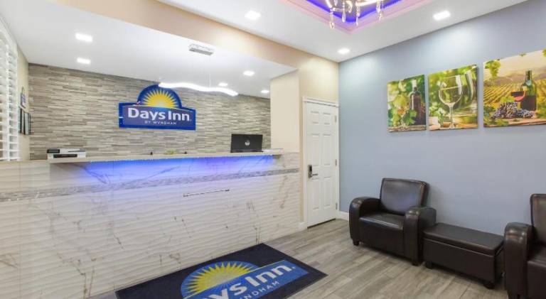 Days Inn by Wyndham Ukiah — photo 3