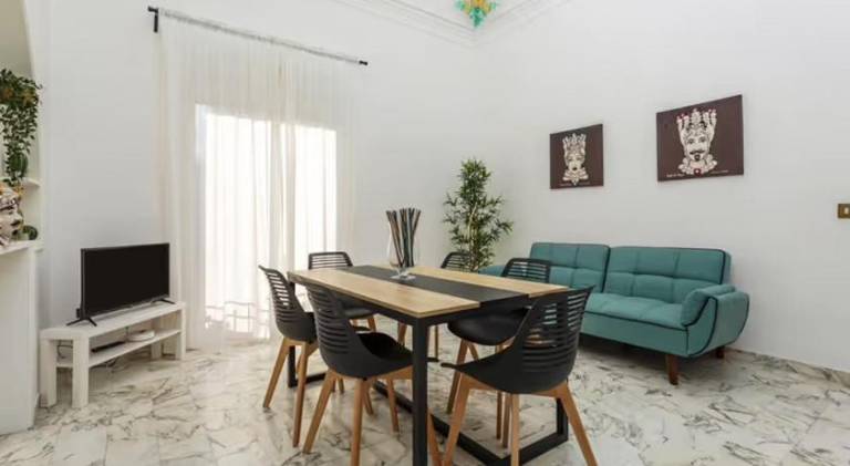 Apartment | Next to Monastery of San Nicolò l'Arena in Catania