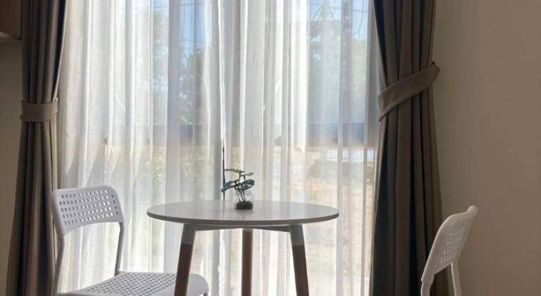 Pleasant serviced apartment with patio | Pets allowed — photo 3