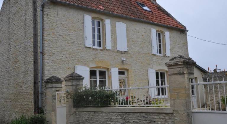 House with 2 rooms for 6 persons in Bayeux