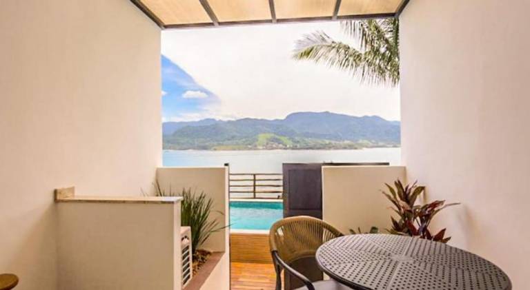 Serviced apartment with terrace & pool — photo 5