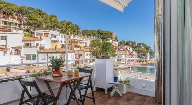 Charming holiday apartment | Next to the beach | Pets allowed in Begur