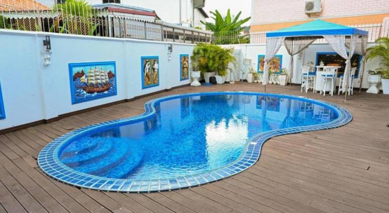 Villa with pool & jacuzzi | Near Big Buddha in Pattaya