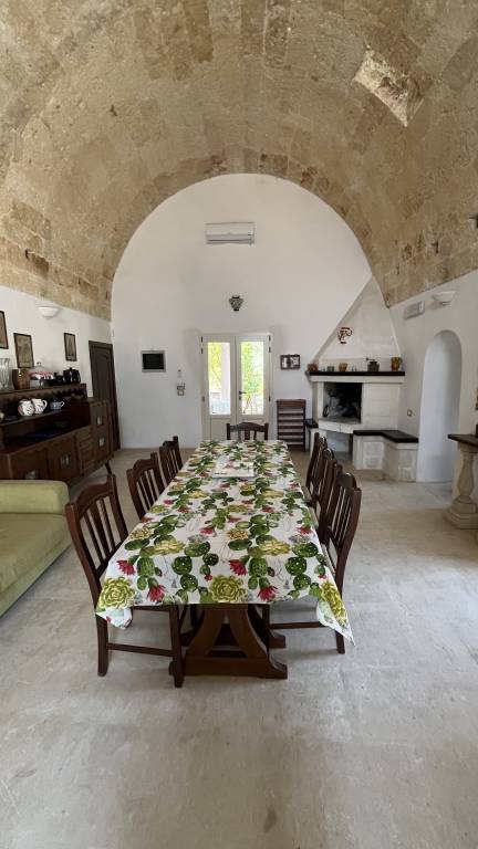 Family-oriented villa with grill & garden | Garden view | Pets allowed — photo 4