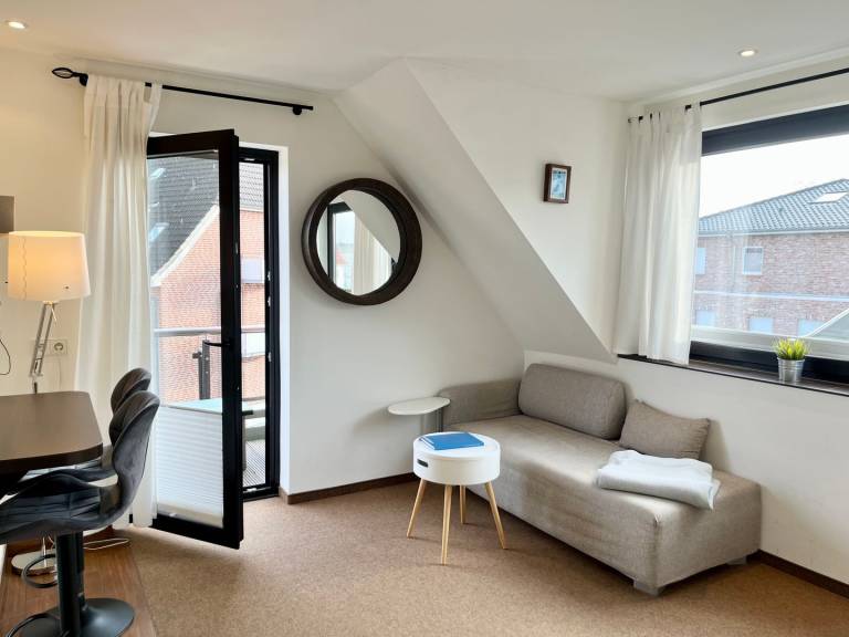 Gemütliches 1-Zimmer-Apartment mit Balkon — photo 2
