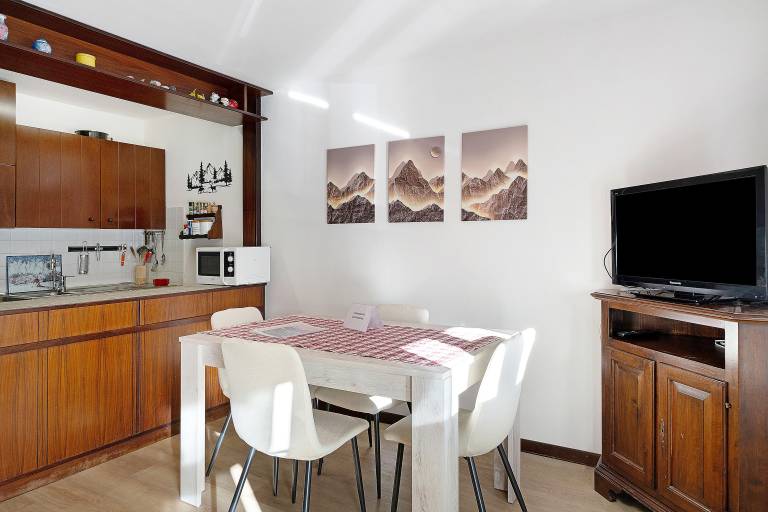 Apartment 'Casadegli Orsi' with Mountain View, Balcony and Wi-Fi — photo 5