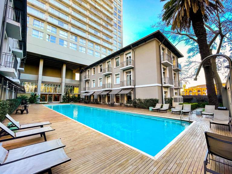 Pleasant holiday apartment with pool, terrace & jacuzzi | Near Casa Rosada | Good for workation | Dogs allowed in Buenos Aires